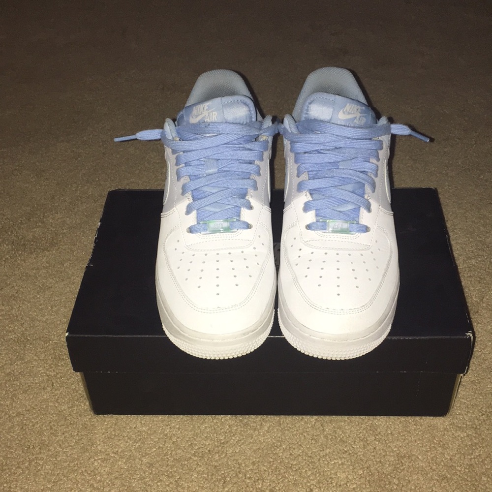 Air Force one psychic blue Greta condition with box size 8